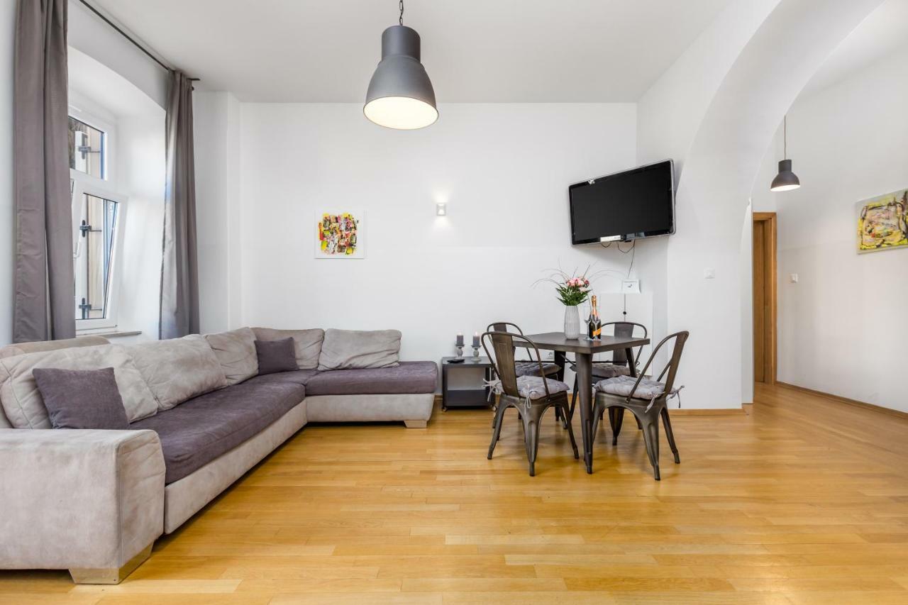 אופטיה Apartment Fiorentina מראה חיצוני תמונה